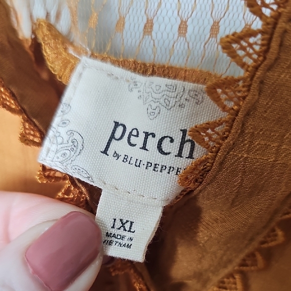 Perch Blu Pepper 1X Yellow Cap Sleeve Blouse with Mandarin Collar - Picture 4 of 7